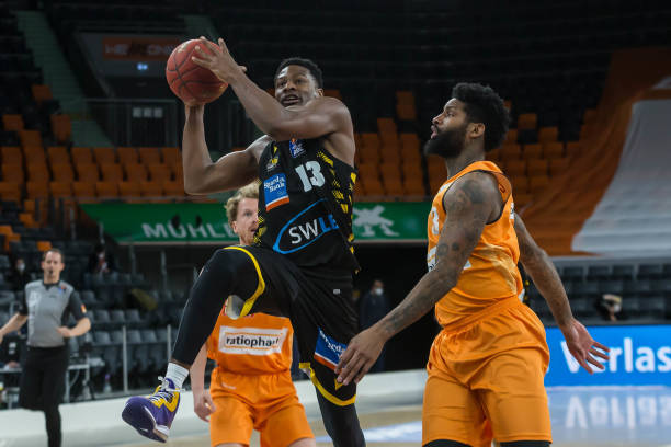 必须采取一 必须采取一