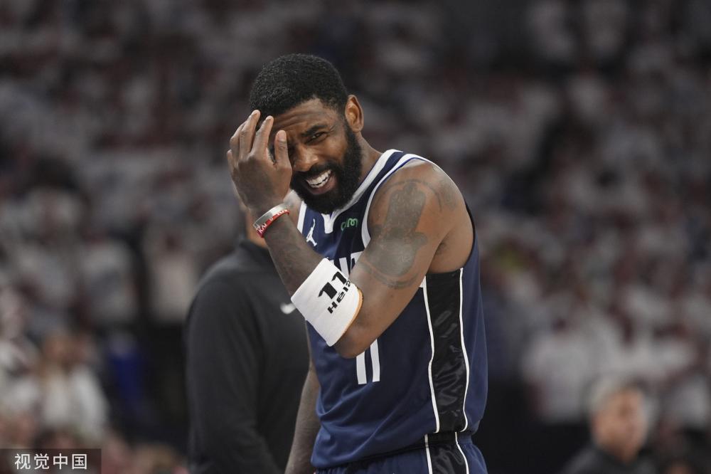 展现出稳健 展现出稳健